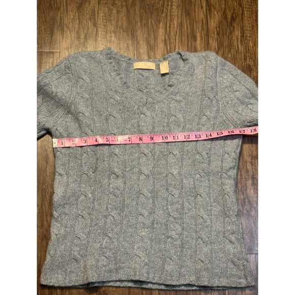 Cabincore Grey V neck womens wool cashmere angora blend sweater sz p med preppy - Picture 8 of 8